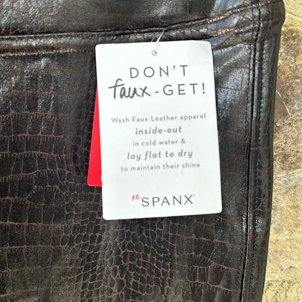NWT Spanx Faux Leather Croc Shine Leggings in Black/Brown size Large - Picture 6 of 9